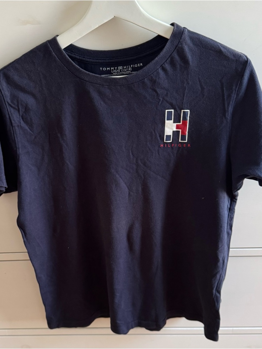Tommy Hilfiger boys navy blue 100% cotton crewneck Graphic Logo Tee, size L